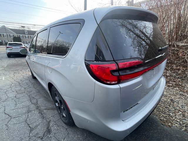 2022 Chrysler Pacifica Hybrid Limited