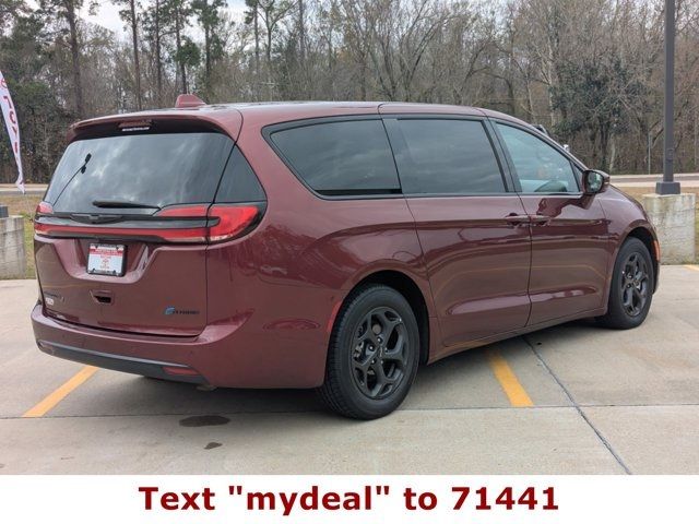 2022 Chrysler Pacifica Hybrid Limited