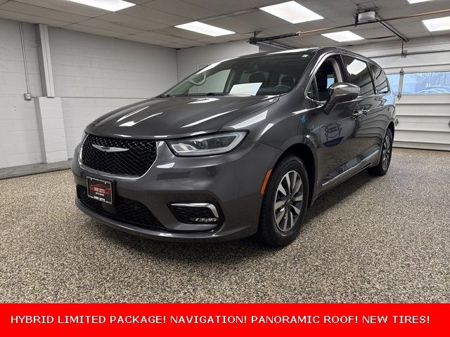 2022 Chrysler Pacifica Hybrid Limited