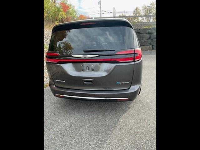 2022 Chrysler Pacifica Hybrid Limited