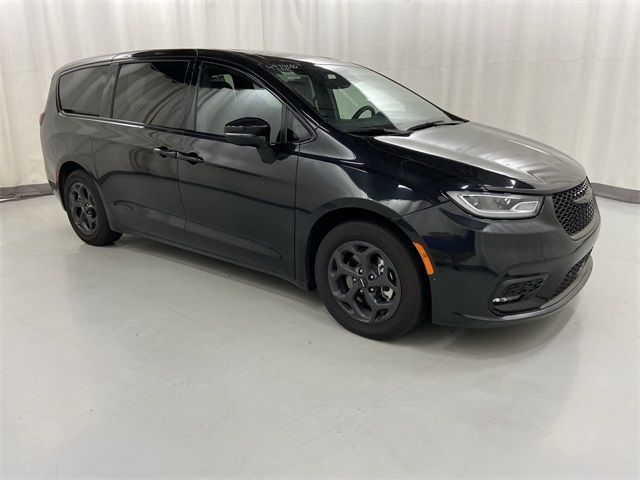 2022 Chrysler Pacifica Hybrid Limited