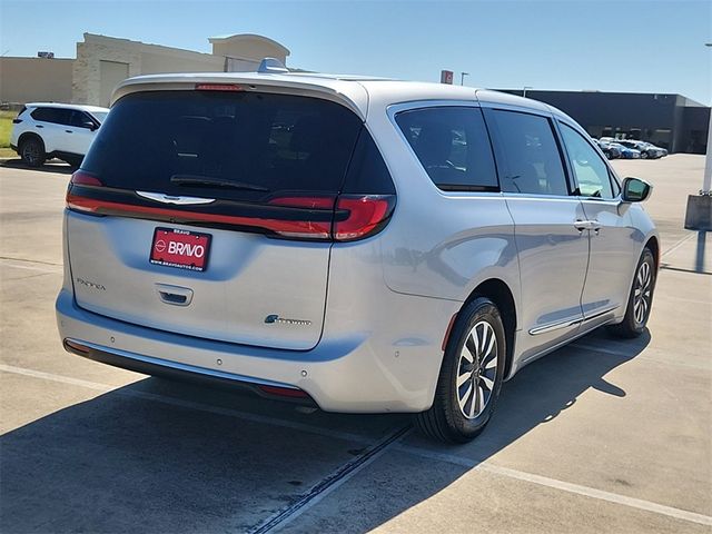 2022 Chrysler Pacifica Hybrid Limited