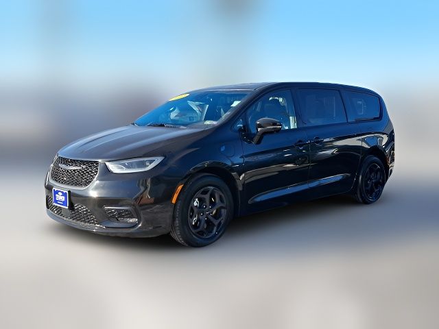 2022 Chrysler Pacifica Hybrid Limited