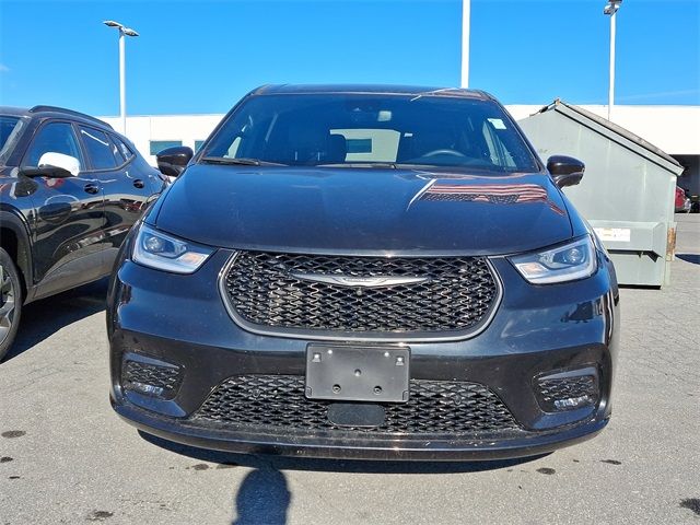 2022 Chrysler Pacifica Hybrid Limited