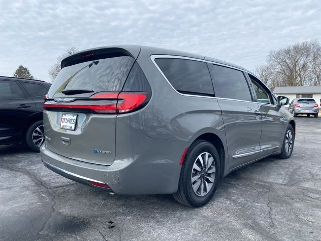 2022 Chrysler Pacifica Hybrid Limited