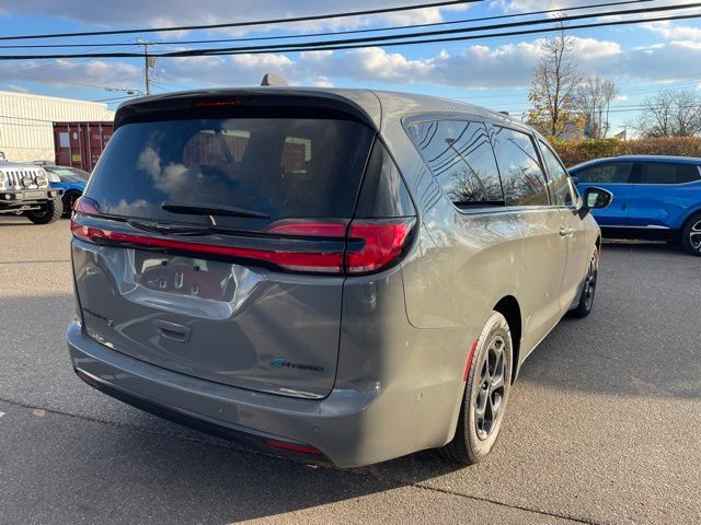 2022 Chrysler Pacifica Hybrid Limited