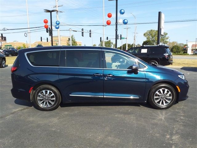 2022 Chrysler Pacifica Hybrid Limited