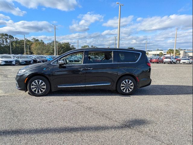 2022 Chrysler Pacifica Hybrid Limited