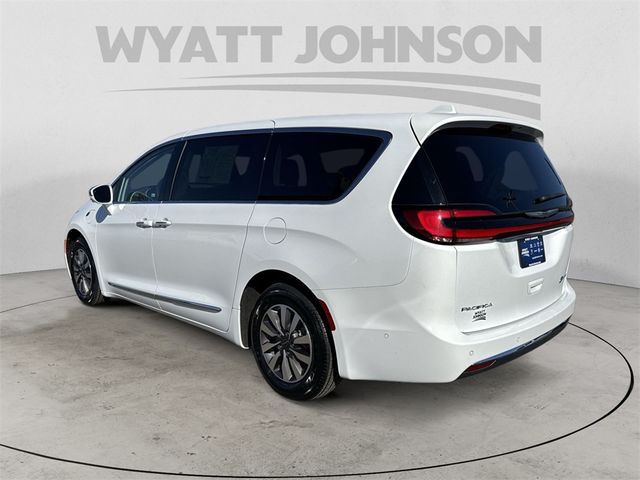 2022 Chrysler Pacifica Hybrid Limited