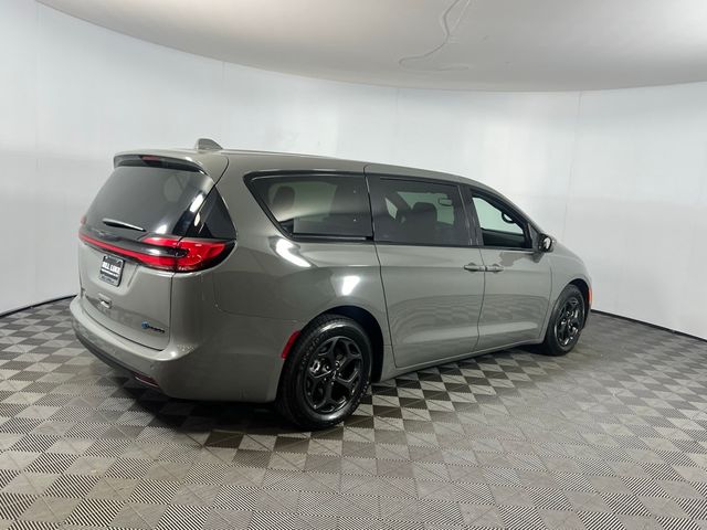 2022 Chrysler Pacifica Hybrid Limited