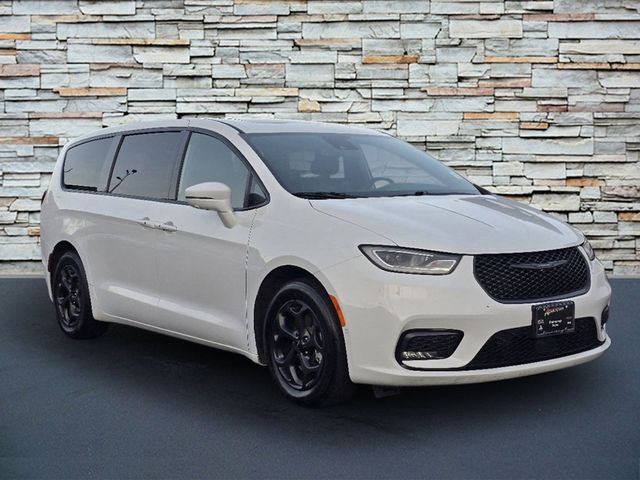 2022 Chrysler Pacifica Hybrid Limited