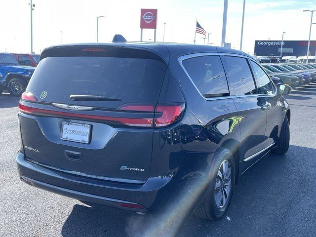 2022 Chrysler Pacifica Hybrid Limited