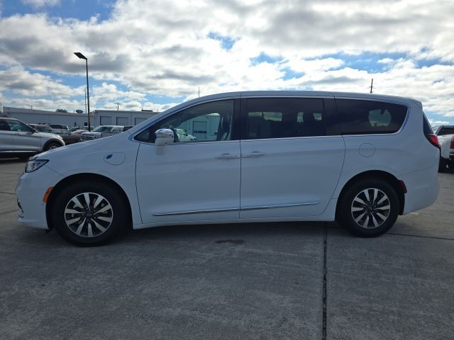 2022 Chrysler Pacifica Hybrid Limited