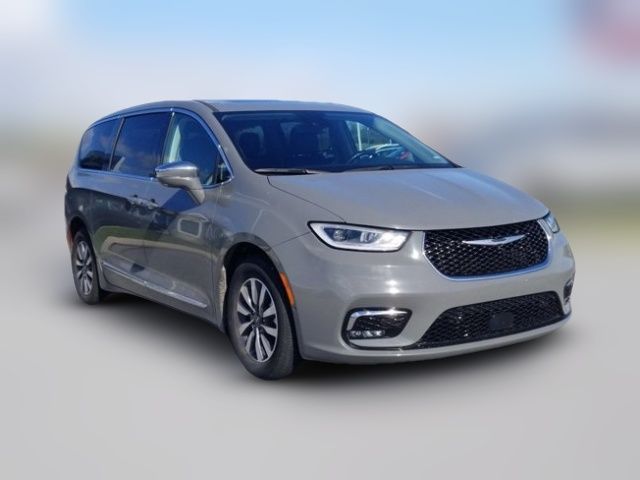 2022 Chrysler Pacifica Hybrid Limited