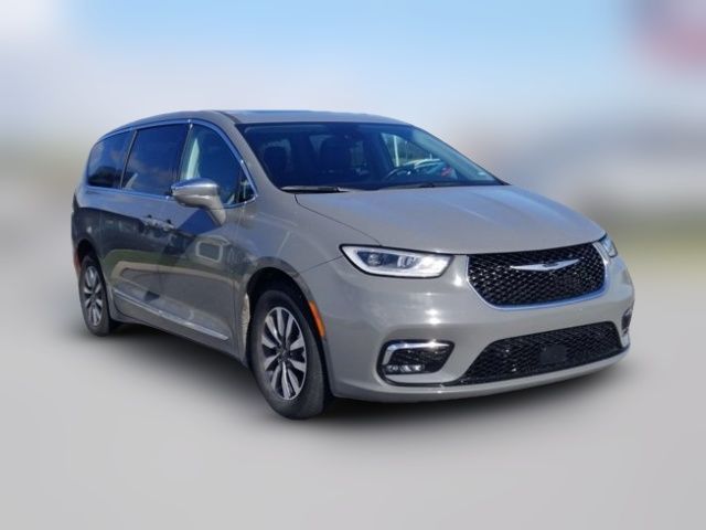 2022 Chrysler Pacifica Hybrid Limited