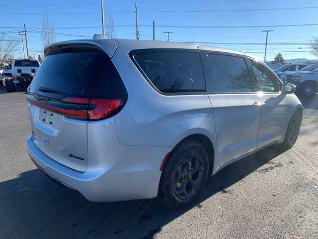 2022 Chrysler Pacifica Hybrid Limited