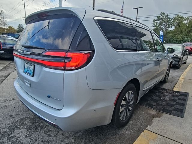 2022 Chrysler Pacifica Hybrid Limited