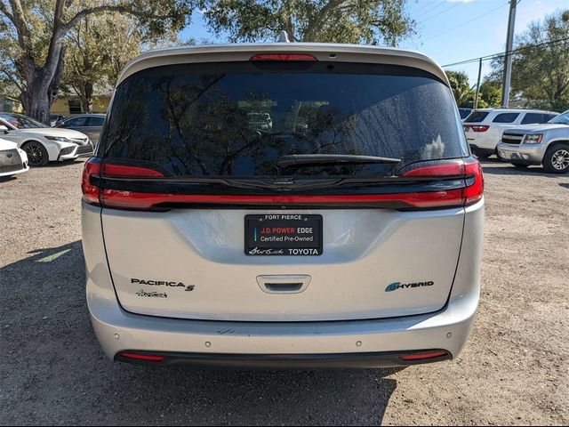 2022 Chrysler Pacifica Hybrid Limited