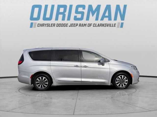 2022 Chrysler Pacifica Hybrid Limited