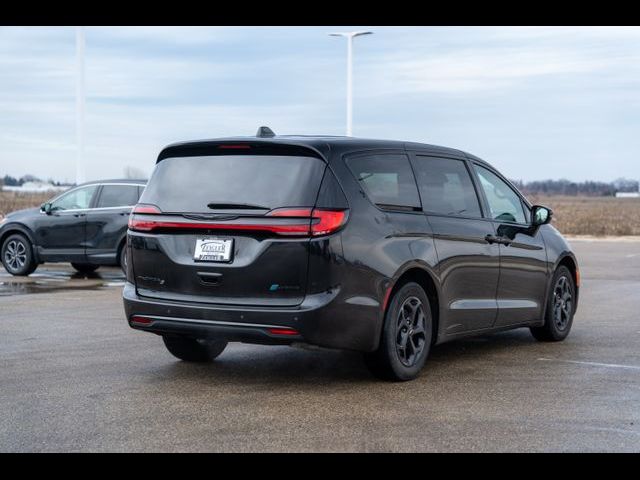 2022 Chrysler Pacifica Hybrid Limited