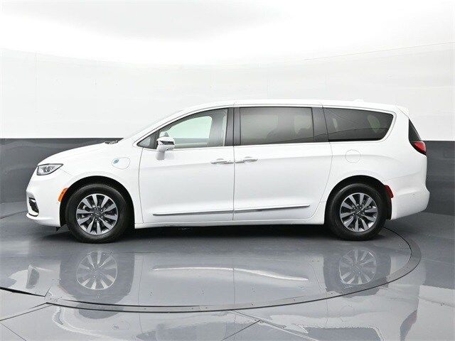 2022 Chrysler Pacifica Hybrid Limited