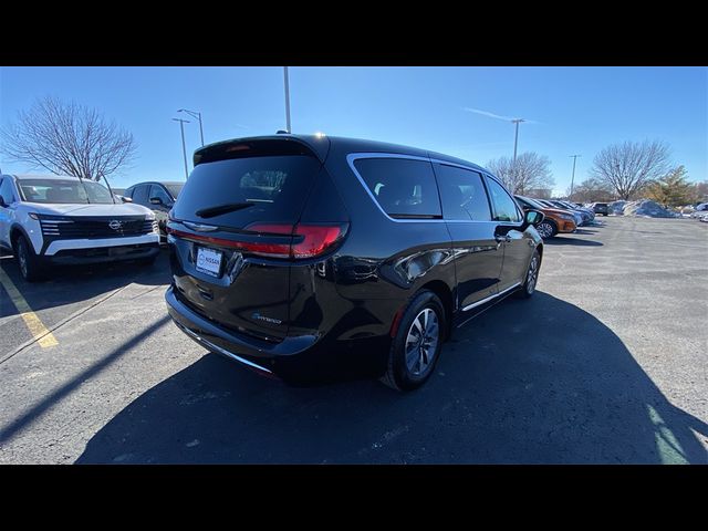 2022 Chrysler Pacifica Hybrid Limited