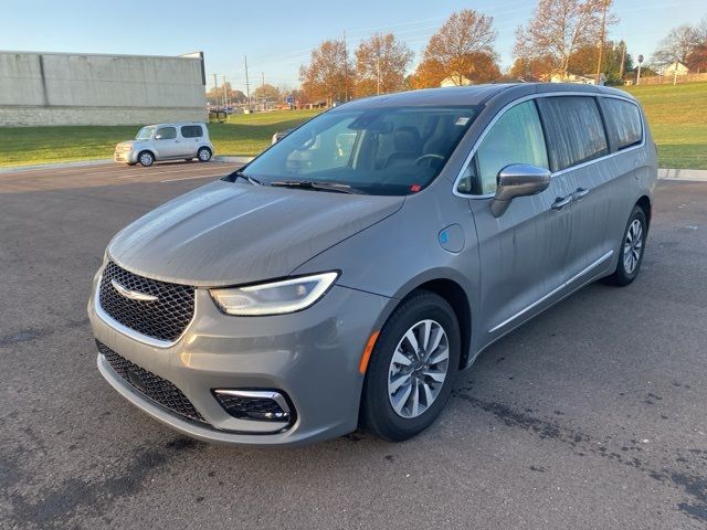 2022 Chrysler Pacifica Hybrid Limited