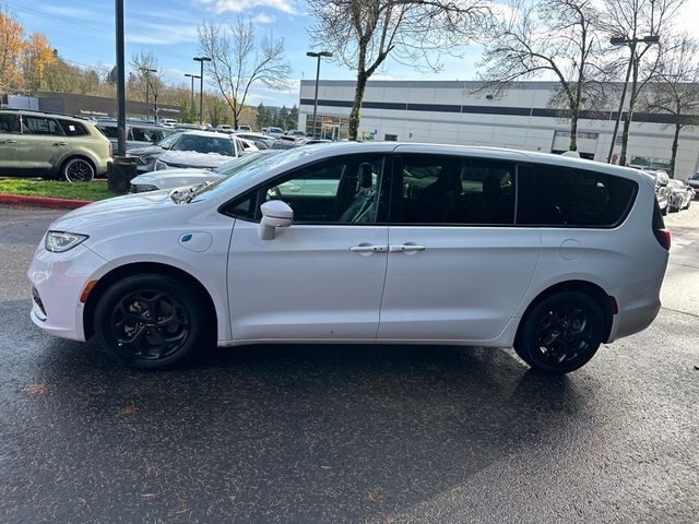 2022 Chrysler Pacifica Hybrid Limited