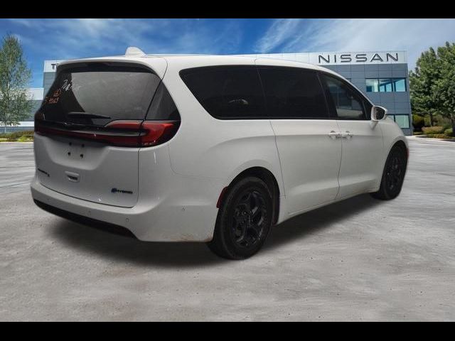 2022 Chrysler Pacifica Hybrid Limited