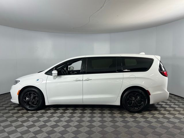 2022 Chrysler Pacifica Hybrid Limited