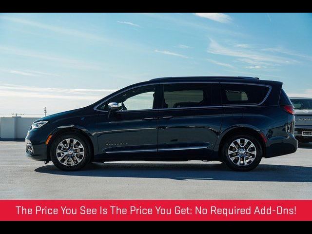 2022 Chrysler Pacifica Hybrid Pinnacle