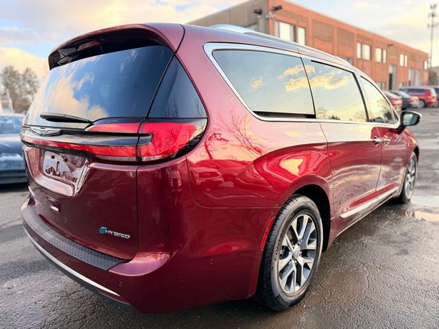 2022 Chrysler Pacifica Hybrid Pinnacle