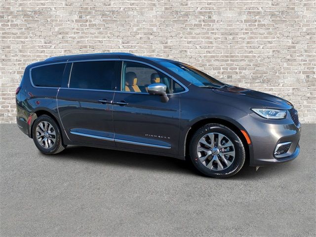 2022 Chrysler Pacifica Hybrid Pinnacle