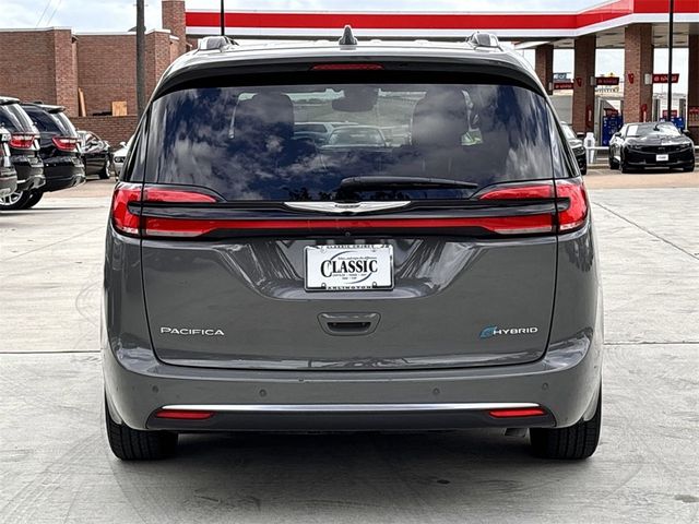 2022 Chrysler Pacifica Hybrid Pinnacle