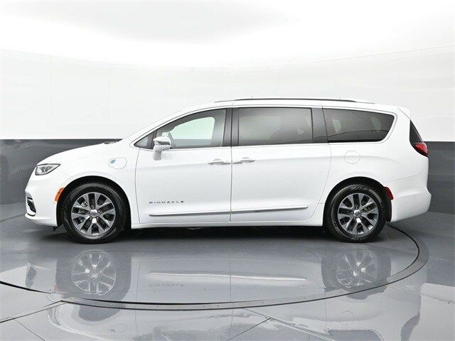 2022 Chrysler Pacifica Hybrid Pinnacle