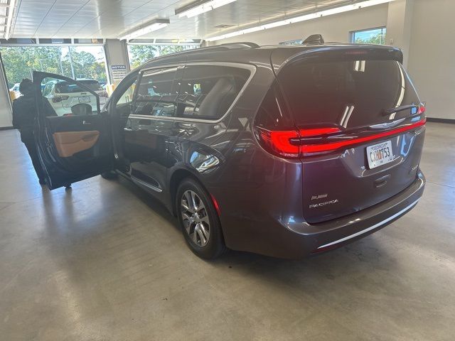 2022 Chrysler Pacifica Hybrid Pinnacle