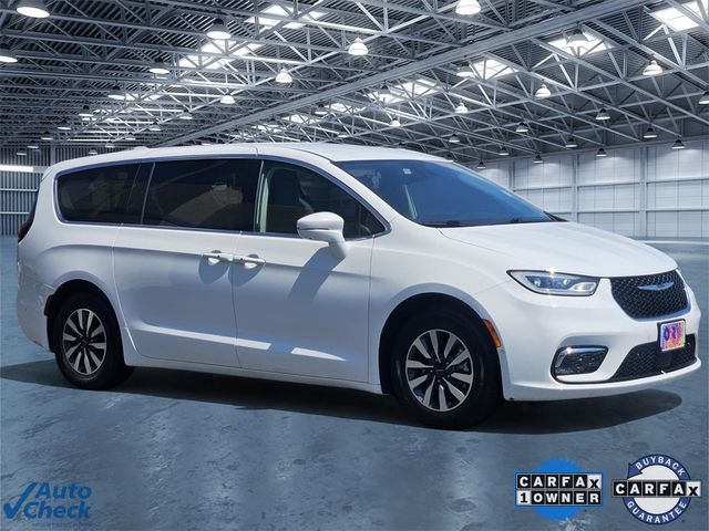 2022 Chrysler Pacifica Hybrid Touring L