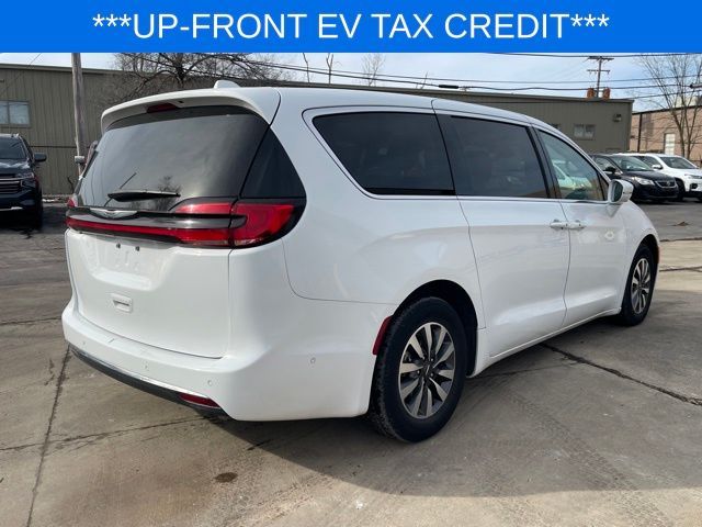 2022 Chrysler Pacifica Hybrid Touring L