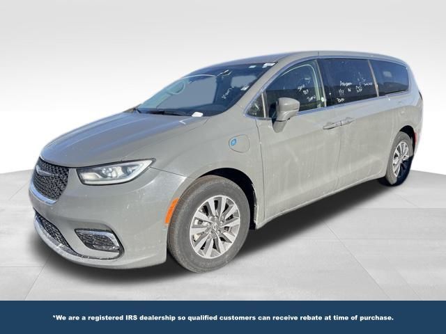 2022 Chrysler Pacifica Hybrid Touring L