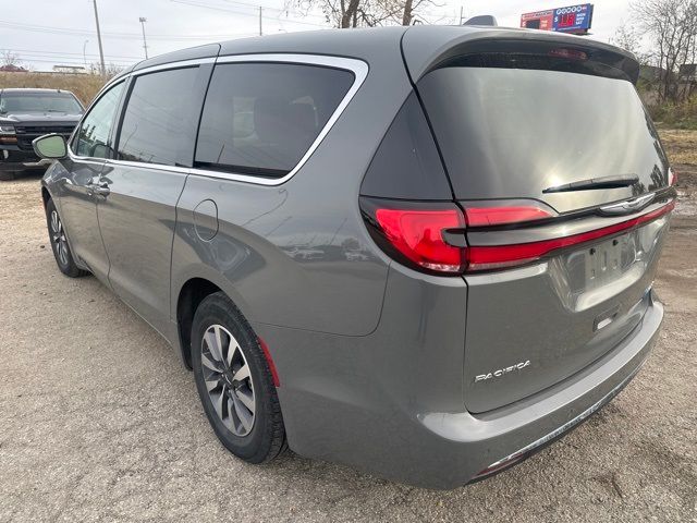 2022 Chrysler Pacifica Hybrid Touring L