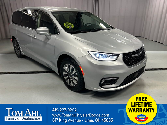 2022 Chrysler Pacifica Hybrid Touring L