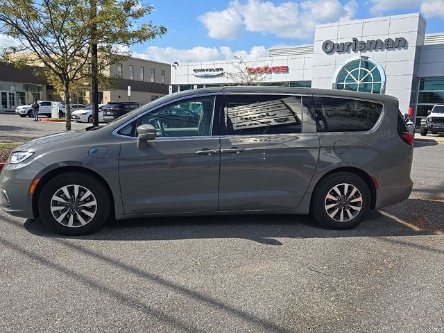 2022 Chrysler Pacifica Hybrid Touring L