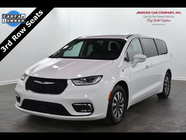 2022 Chrysler Pacifica Hybrid Touring L