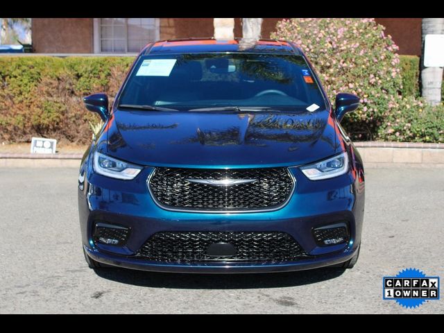 2022 Chrysler Pacifica Hybrid Touring L