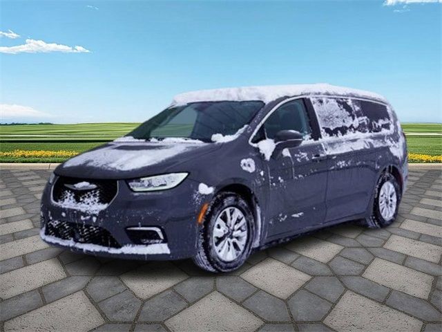 2022 Chrysler Pacifica Hybrid Touring L