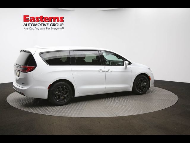 2022 Chrysler Pacifica Hybrid Touring L