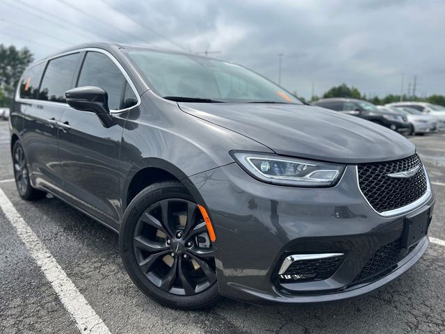 2022 Chrysler Pacifica Hybrid Touring L