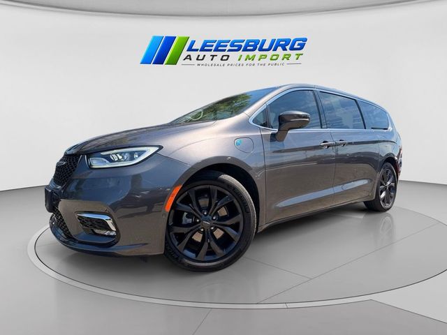 2022 Chrysler Pacifica Hybrid Touring L