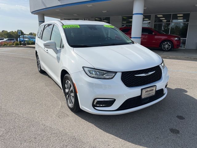 2022 Chrysler Pacifica Hybrid Touring L