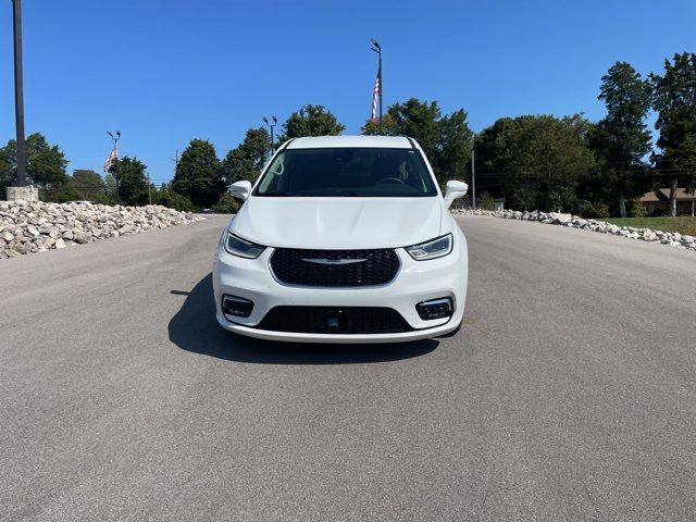 2022 Chrysler Pacifica Hybrid Touring L